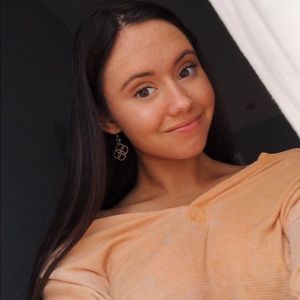 Meet your Posher, Georgia